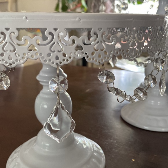 Elegant cupcake/cake/cookie stand-servers - Picture 4 of 7